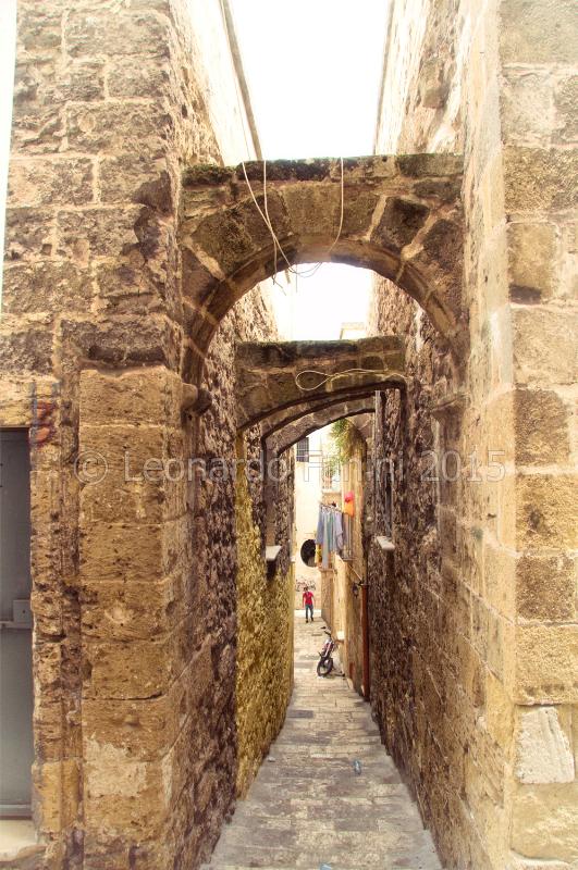 Archs in old Taranto