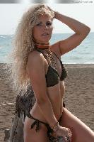 Glamour in spiaggia con Yuliya